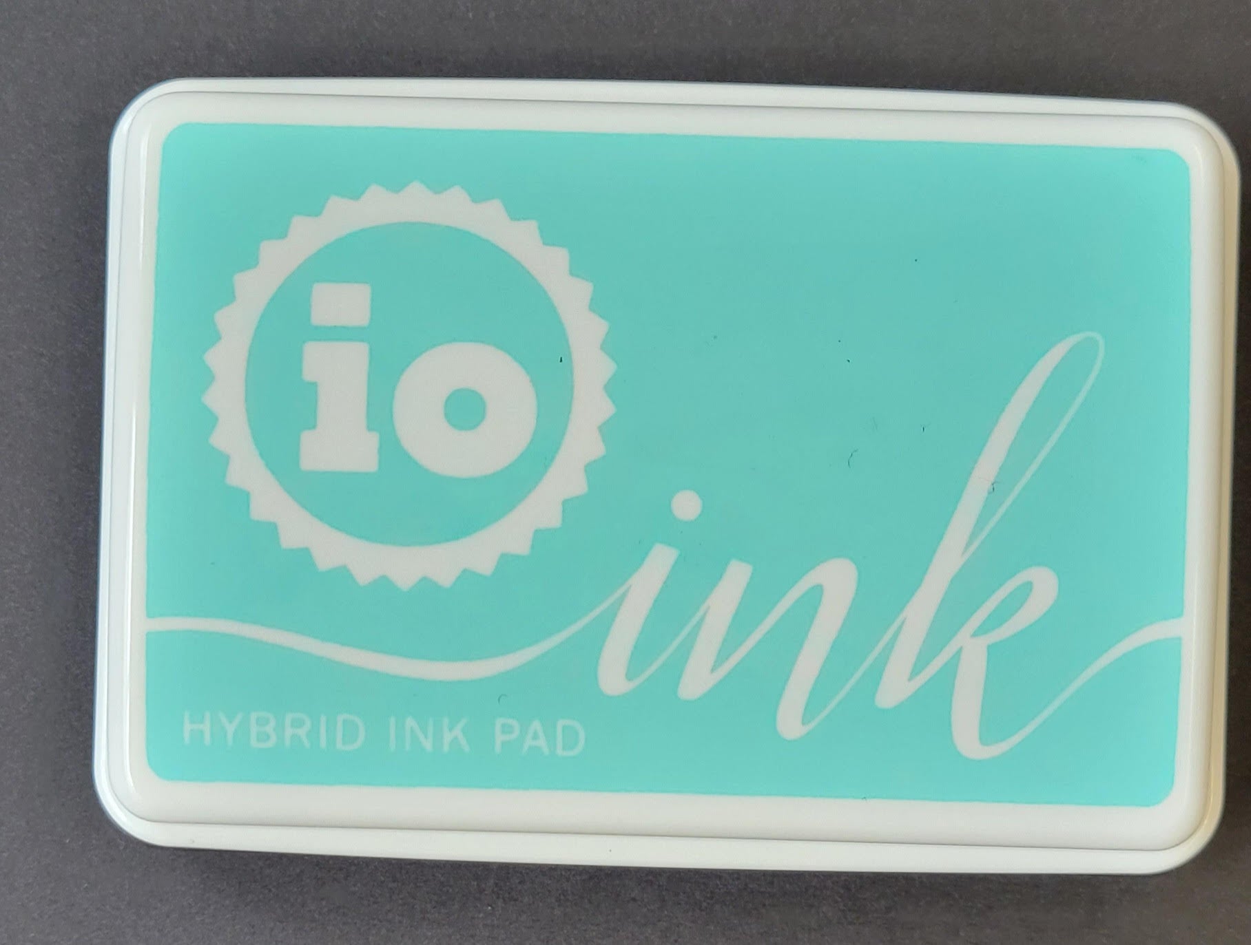 Seafoam Hybrid IO ink pad.