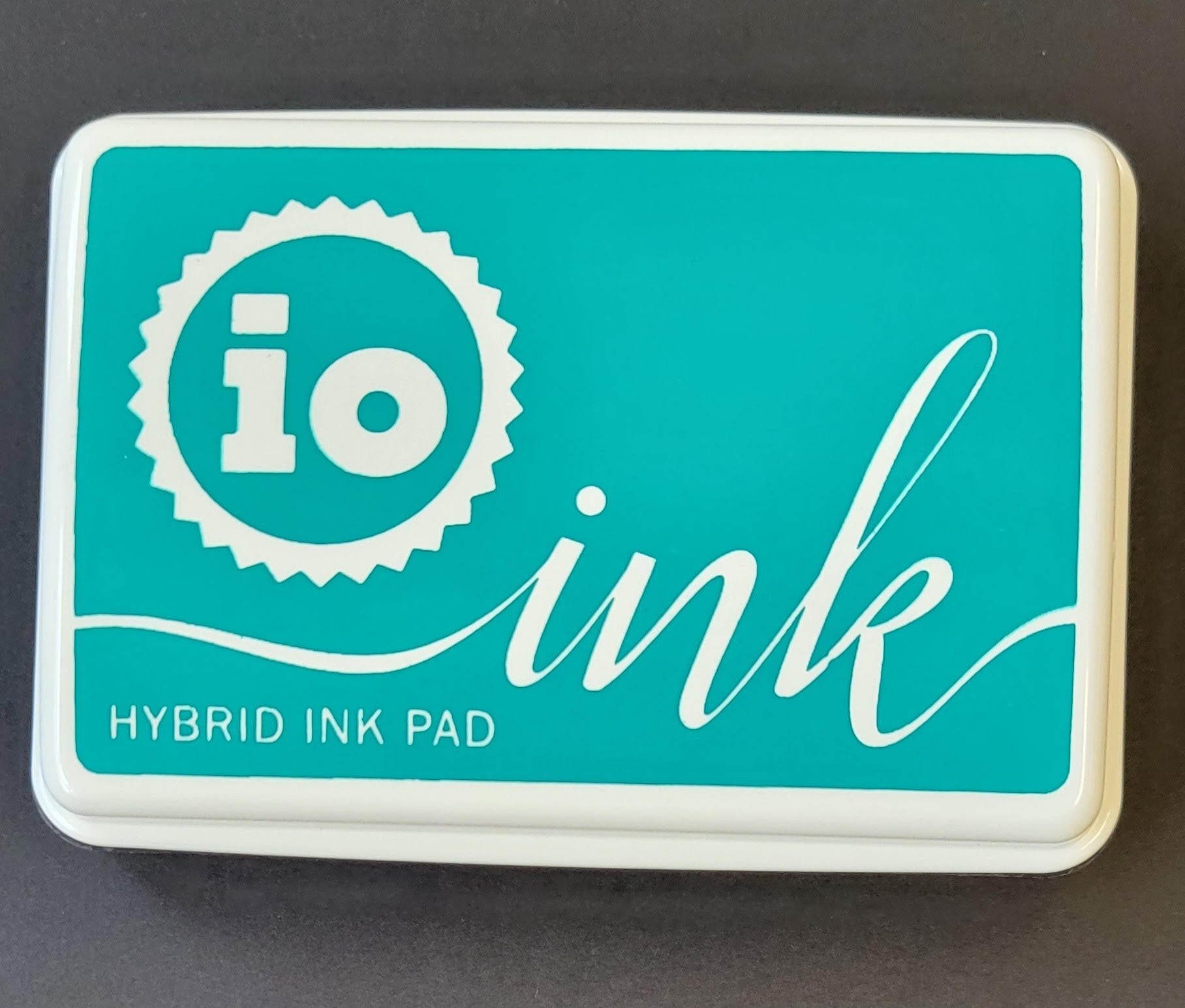 Teal Hybrid IO ink pad.