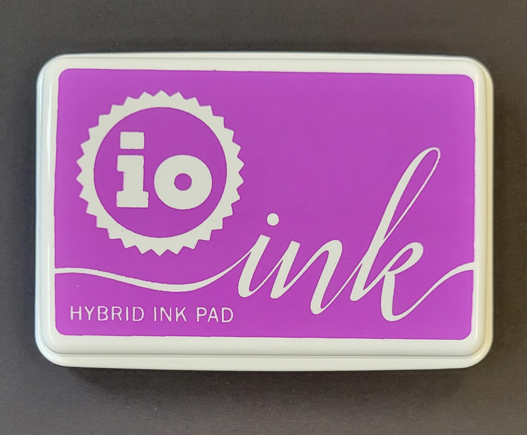 Plum Hybrid IO ink pad.
